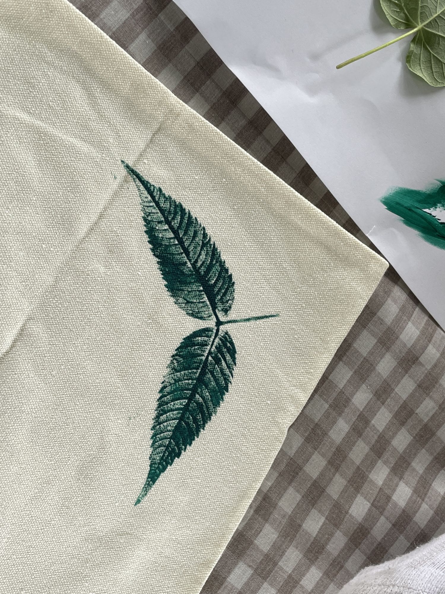 14. 나뭇잎 에코백(클로즈업).jpg