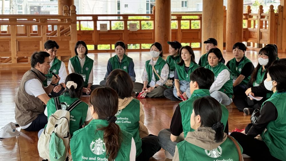 20240520 스타벅스_광주공원및희경루 (3).jpg