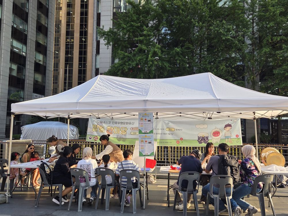 청계천 탈춤 한마당.jpg